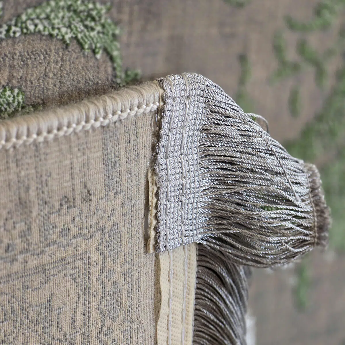 A close-up of the Emerald Carpet’s fine fringes and durable backing, showcasing high-quality craftsmanship and precision weaving.