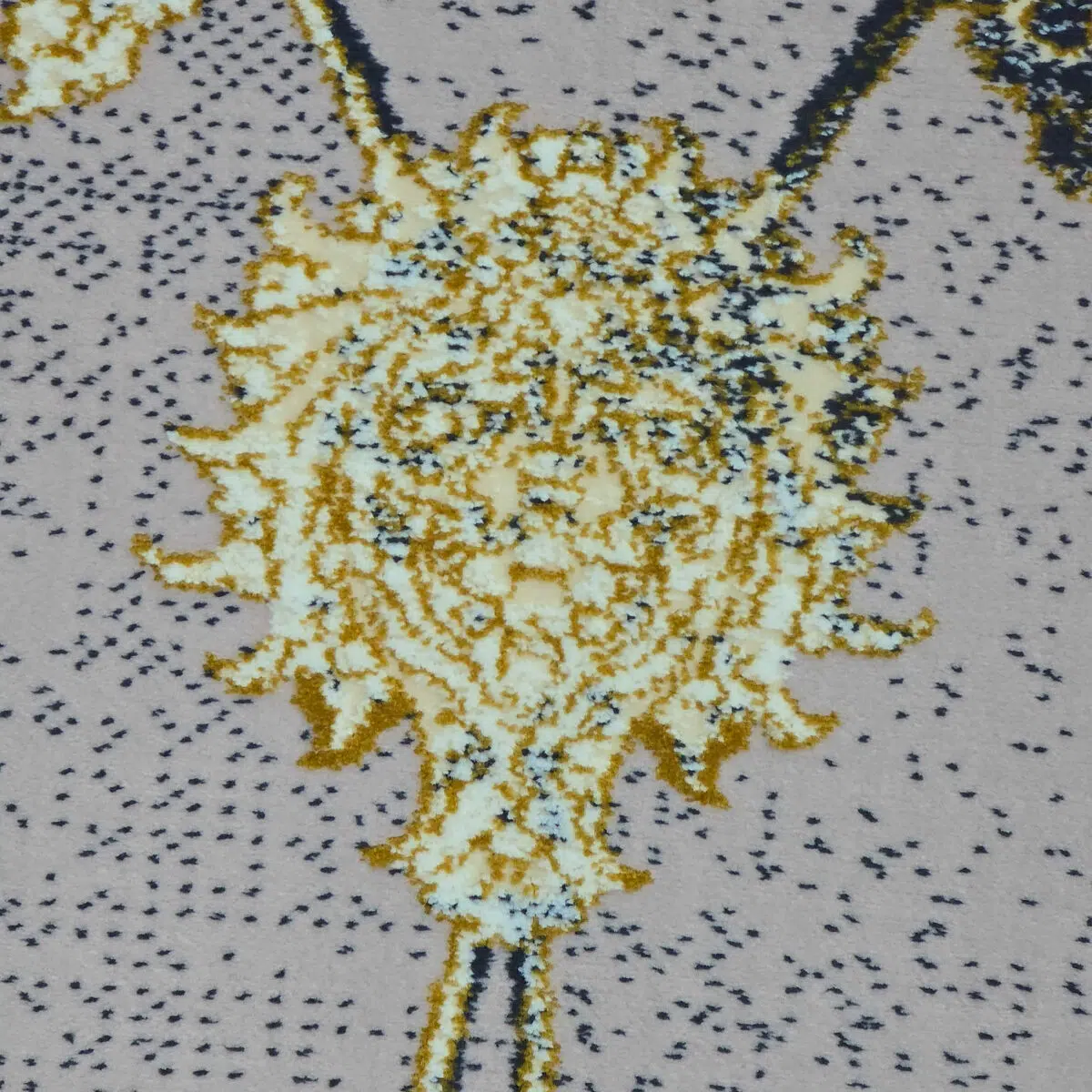 Najran Carpet – Fine Gold Silver Floral Weaving with Luxurious