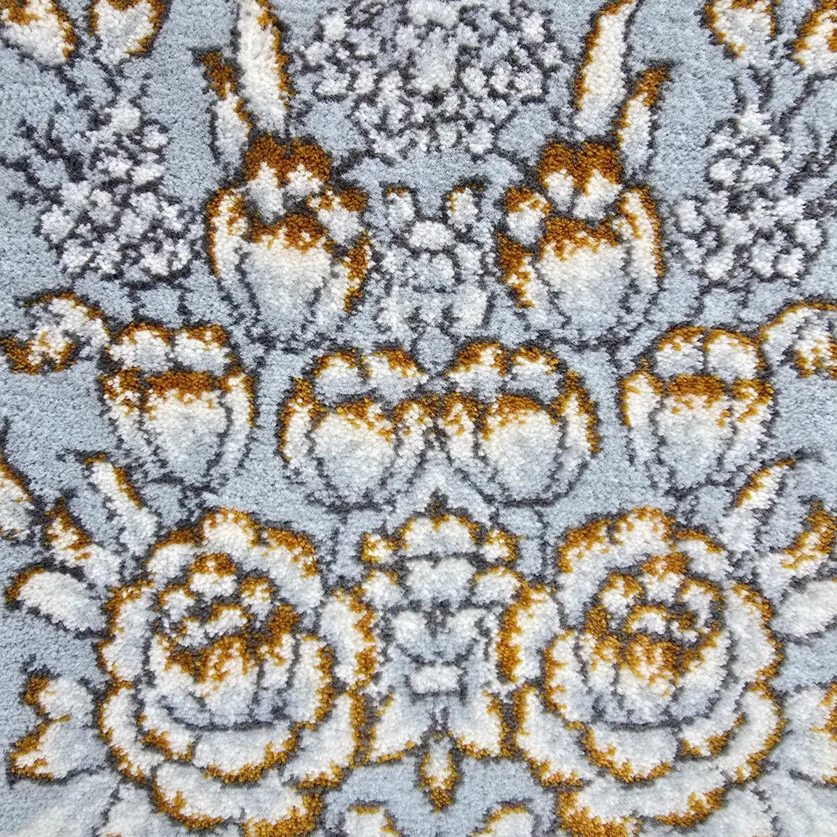 A close-up of the intricate border detailing on the Muscat Carpet, showcasing fine craftsmanship.