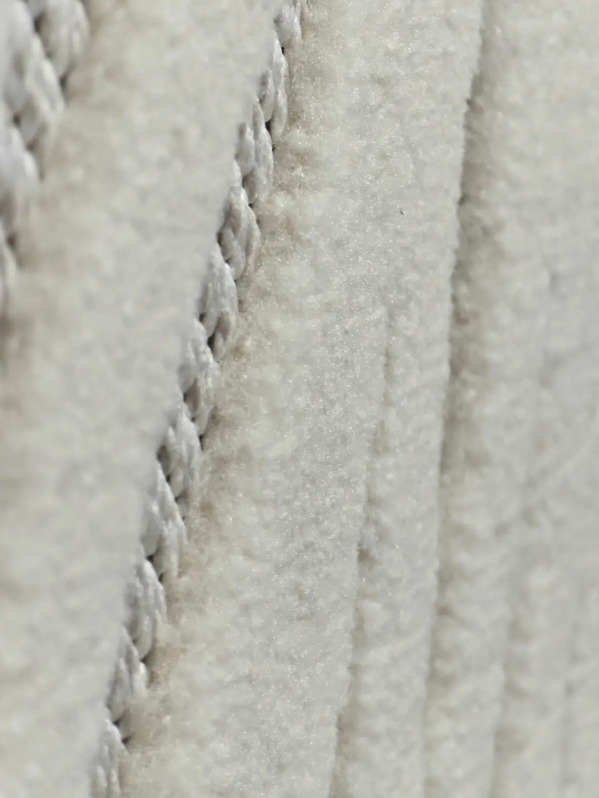4 titan rug macro thread detail white fiber