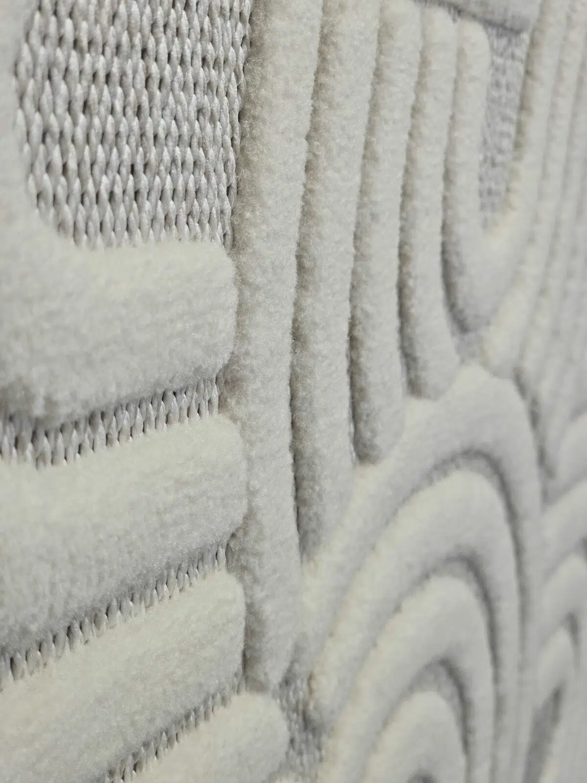Perspective view showing Sirius rug’s 3D weave and layers