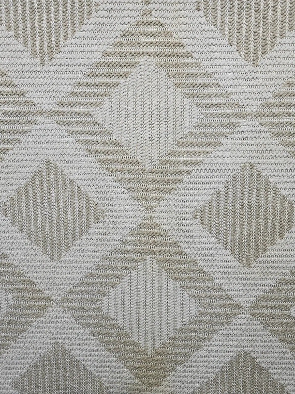 Close-up of center pattern in Comet rug